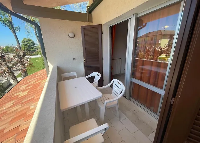 Lägenhet Vega Bilocale Con Piscina E Terrazza *